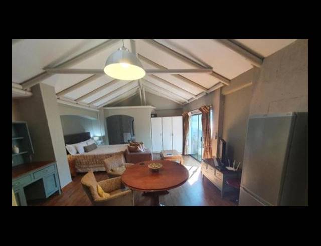 8 BEDROOM HOUSE FOR SALE IN MYBURGH PARK